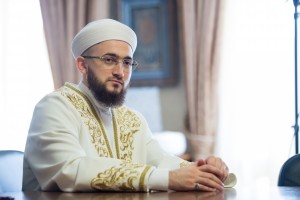 ТАТАРСТАН МӨФТИЕ КАМИЛ ХӘЗРӘТ СӘМИГУЛЛИННЫҢ БӨЕК ҖИҢҮ КӨНЕ БЕЛӘН КОТЛАВЫ